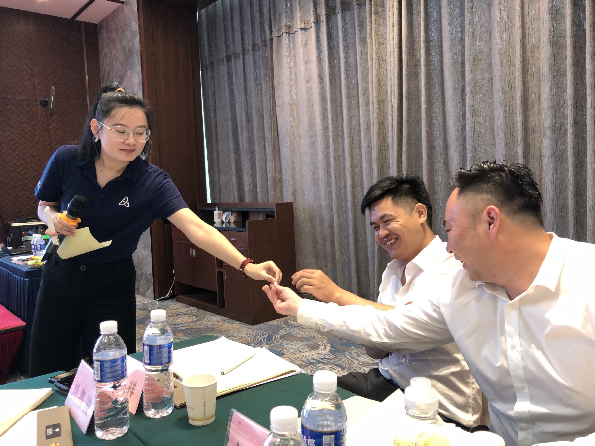 众腾娱乐家居集团8月份谋划事情聚会暨四大中心培训聚会胜利召开众腾娱乐 - 众腾娱乐家居集团